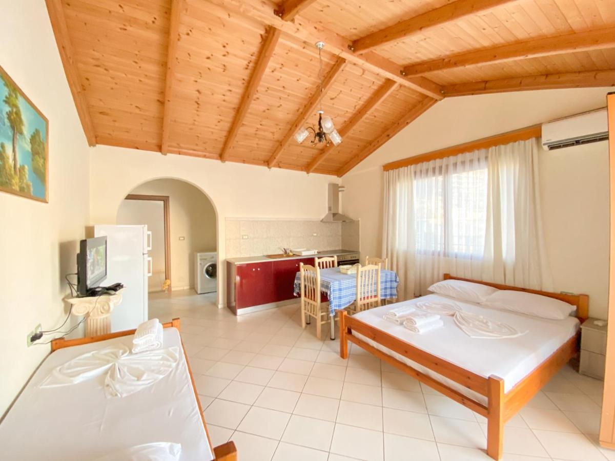 Summerland Saranda Exterior foto